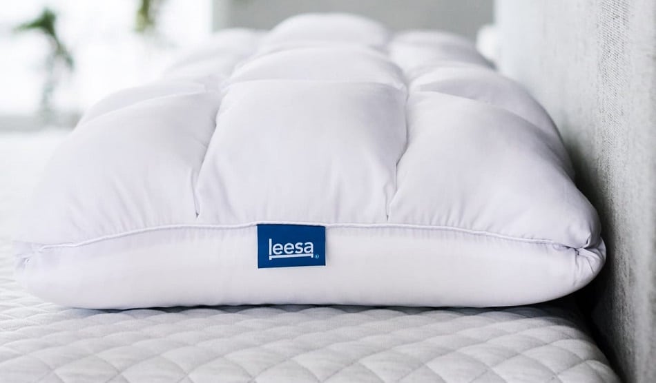 Leesa Hybrid Pillow model